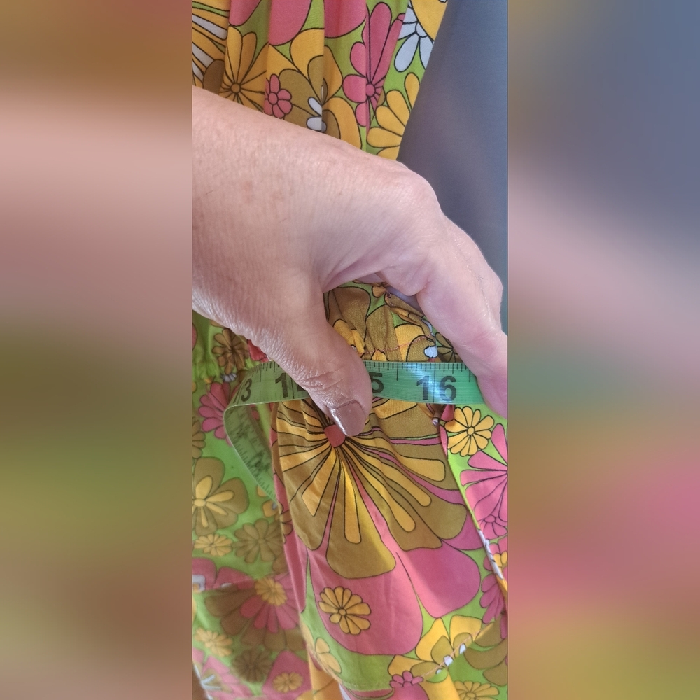New Flora Bea NYC Mini Dress Retro Styled Tiered Green And Orange Pink Floral M - Picture 12 of 13
